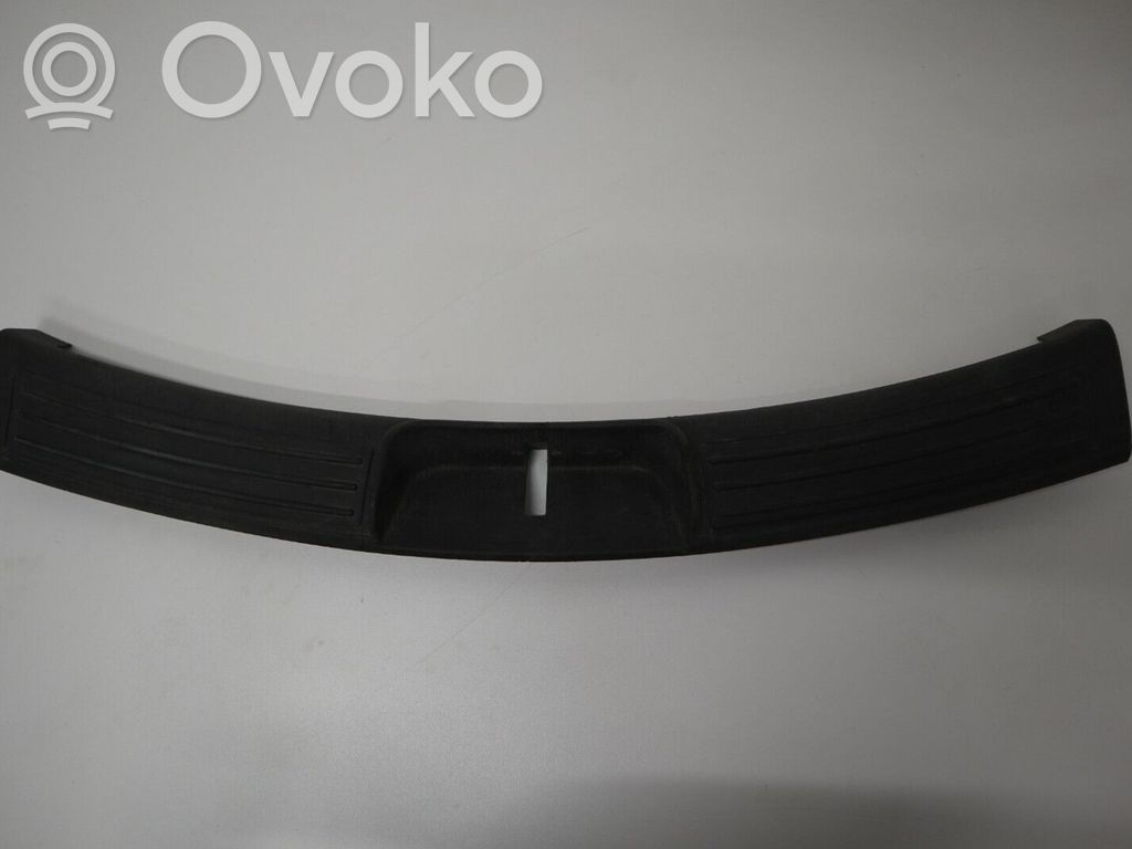 Chrysler Pacifica Trunk/boot sill cover protection 
