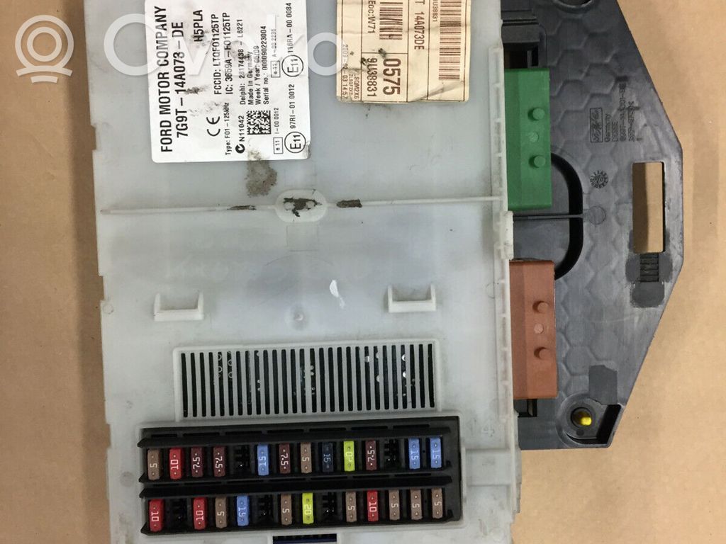 Ford Galaxy Fuse module 