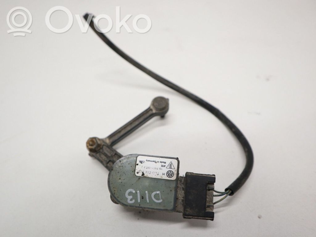 Volkswagen Touareg I Headlight/headlamp level sensor 