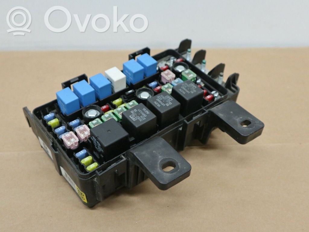 Hyundai Sonata Fuse module 