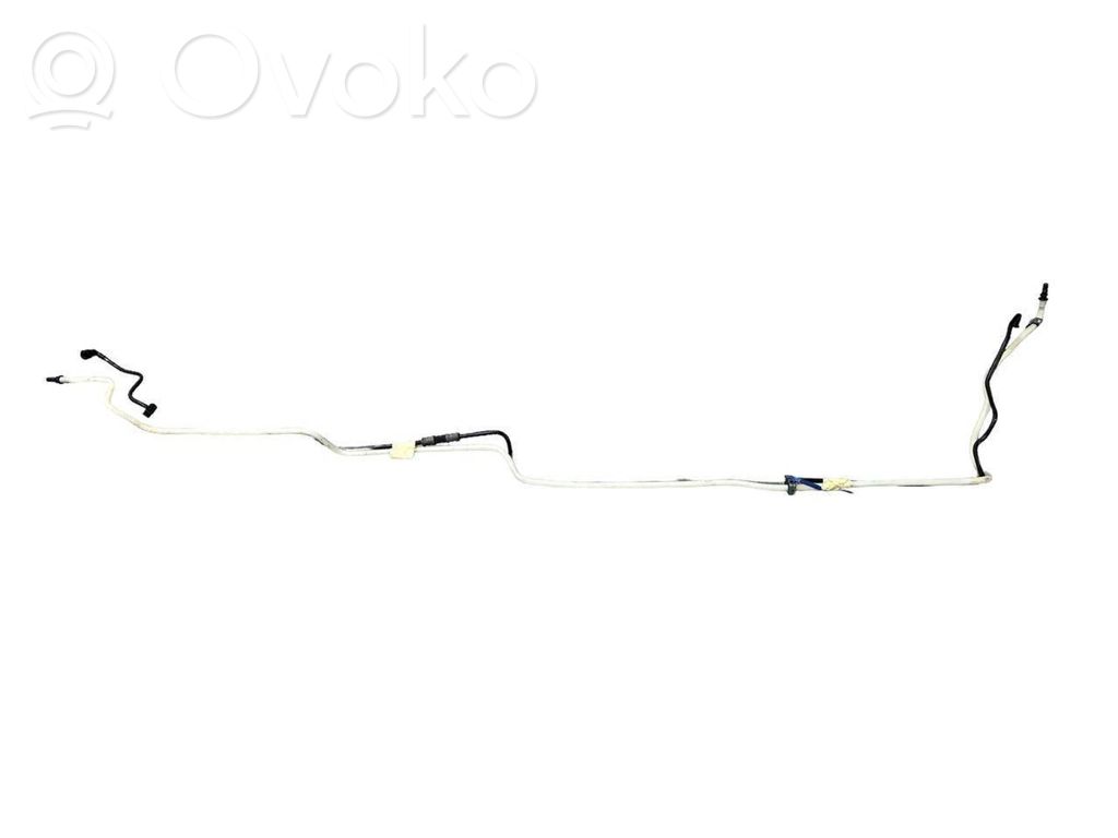 Polttoaineputki   7P0201850A