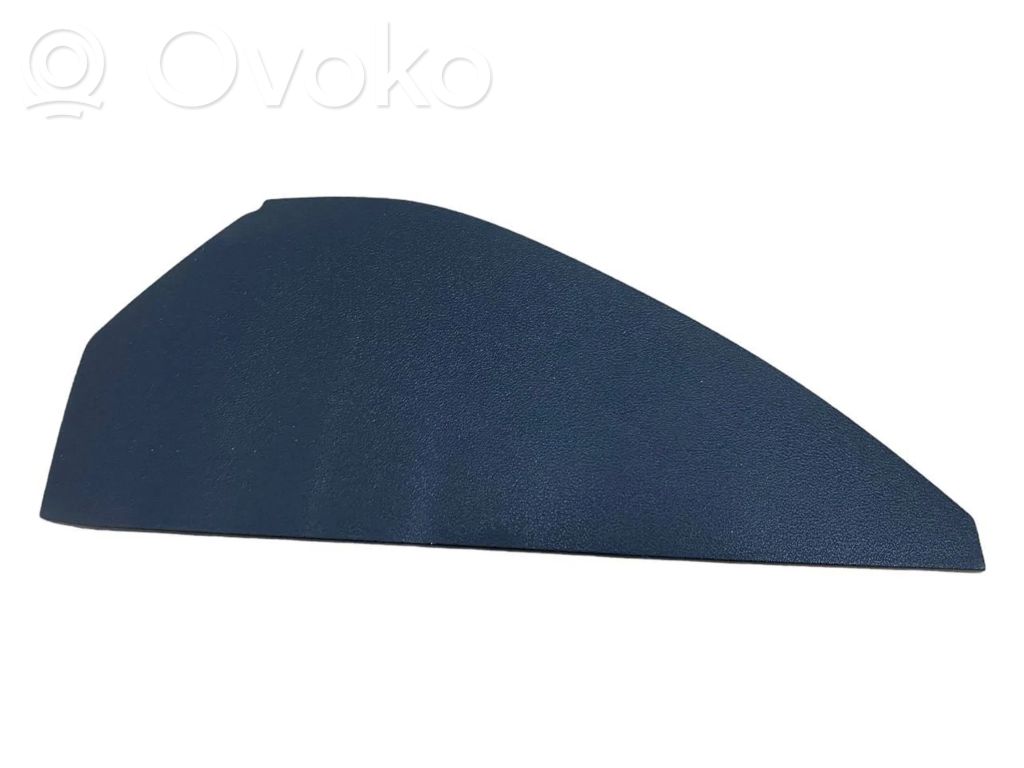 Tesla Model S Kita salono detalė 