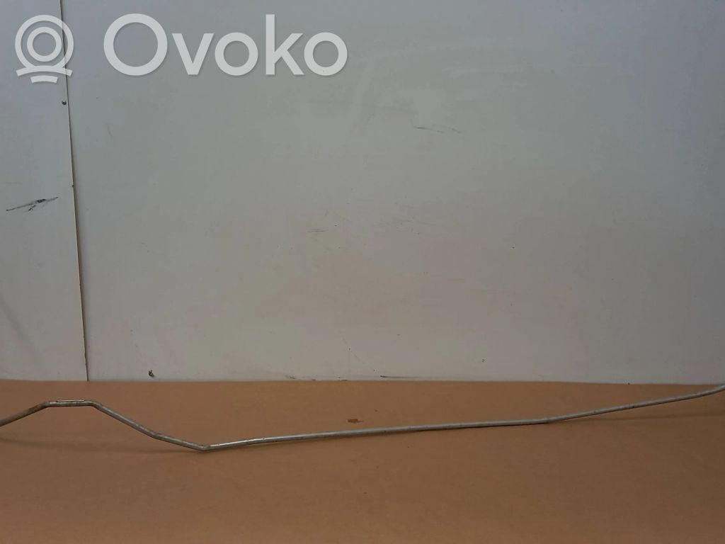 BMW i3 Ilmastointilaitteen putki (A/C) 