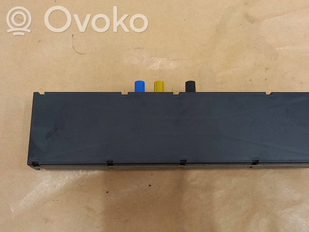 BMW Z4 E85 E86 Antenos stiprintuvas 