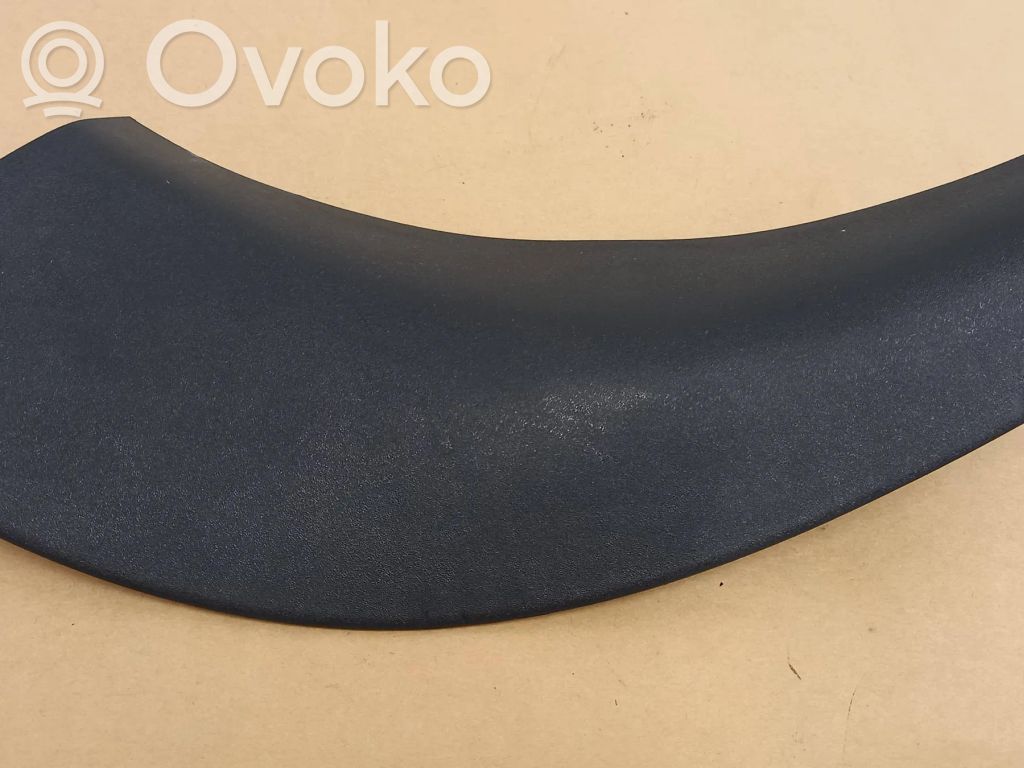 BMW Z4 E85 E86 (B) pillar trim (bottom) 