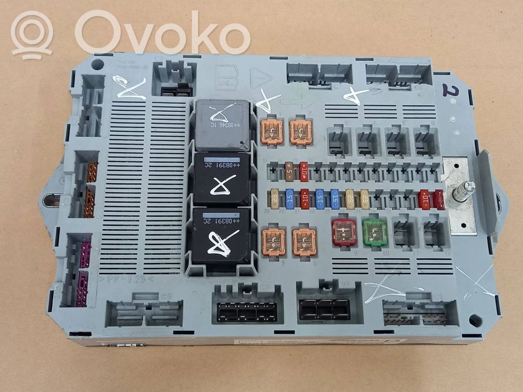 Jaguar XF X250 Módulo de fusible 