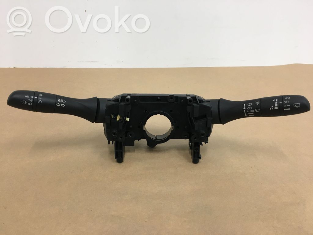 Nissan Micra K14 Interruptor/palanca de limpiador de luz de giro 