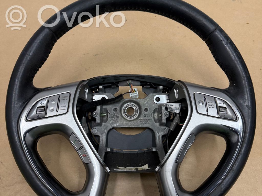 Hyundai ix35 Ohjauspyörä 