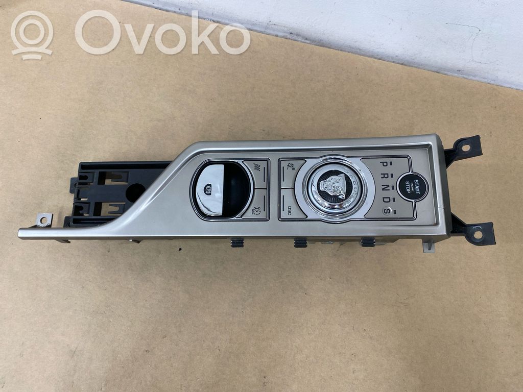 Jaguar XF X250 Gear shifter/selector 