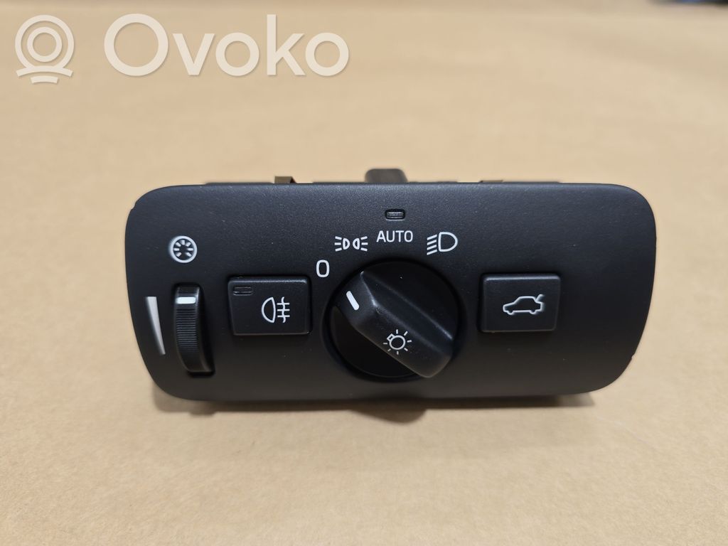 Volvo V40 Light switch 