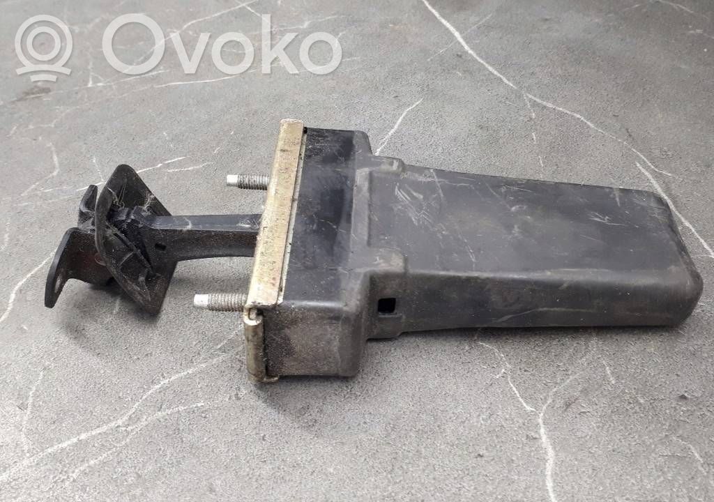 Saab 9-3 Ver2 Takaoven pidätin 