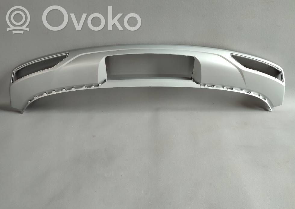 Audi Q3 F3 Moldura inferior del parachoques trasero 