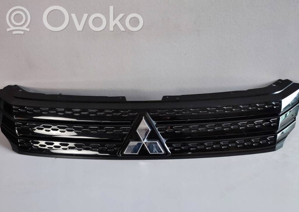 Front grill   7450B539