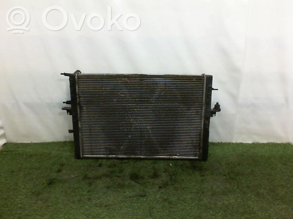 Coolant radiator   PCC000960