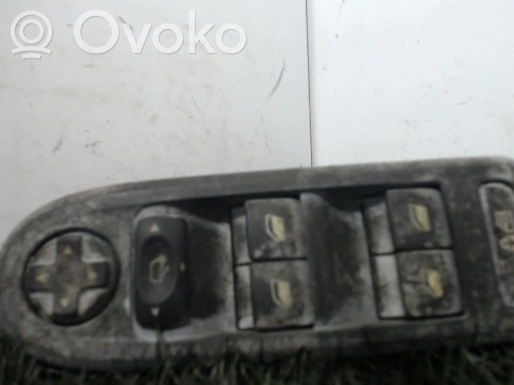 Citroen C5 Electric window control switch 