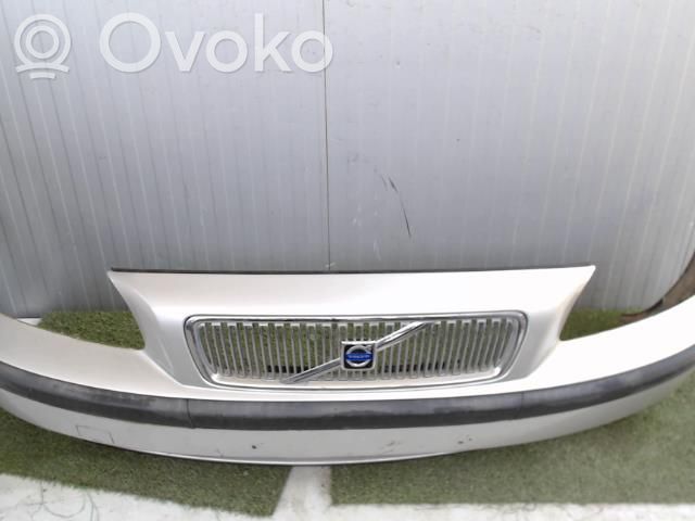 Volvo V70 Parachoques delantero 