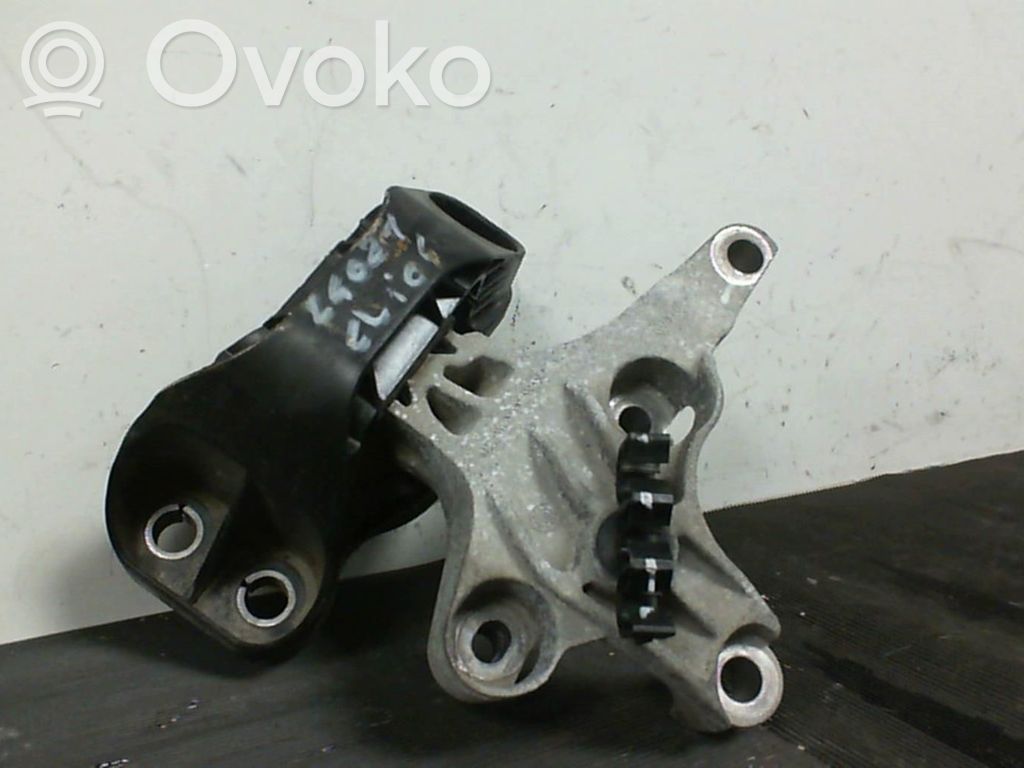 Engine mount bracket   113758078R