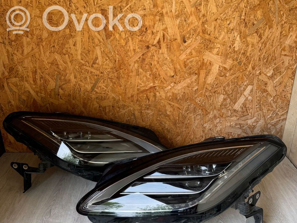 Jaguar E-Pace Headlights/headlamps set 