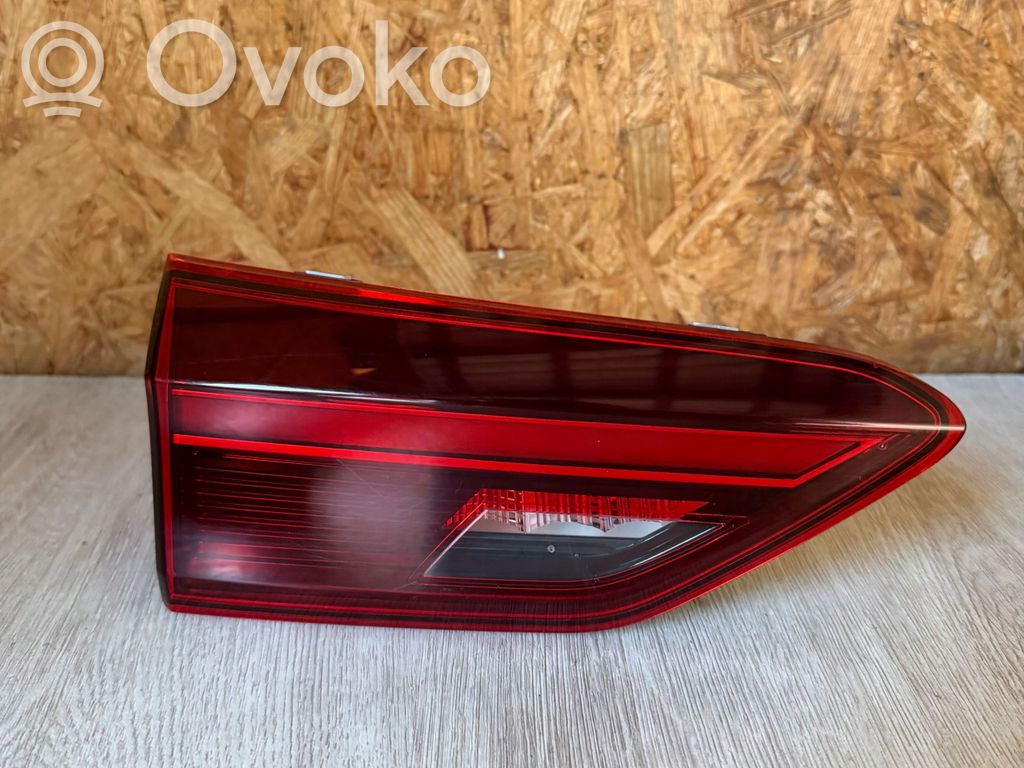 Volkswagen Polo VI Luci posteriori del portellone del bagagliaio 