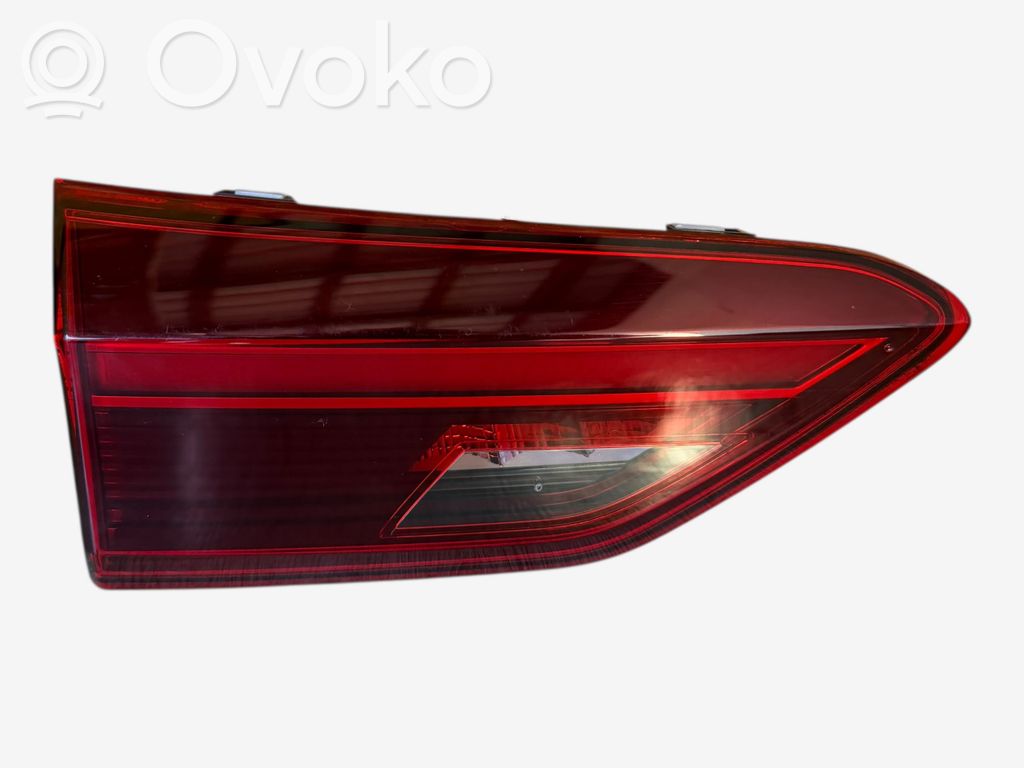 Volkswagen Polo VI Luci posteriori del portellone del bagagliaio 