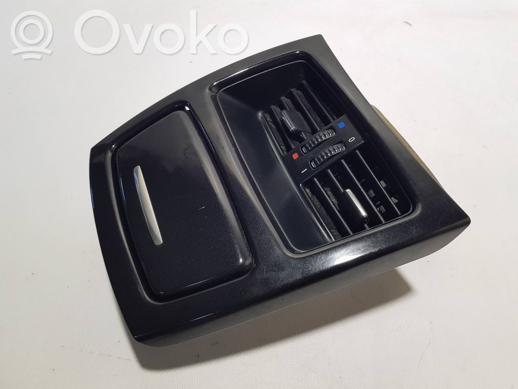 BMW 3 E92 E93 Aizmugurējā gaisa - ventilācijas reste 