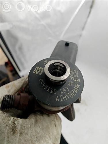 Opel Corsa D Inyector de combustible 