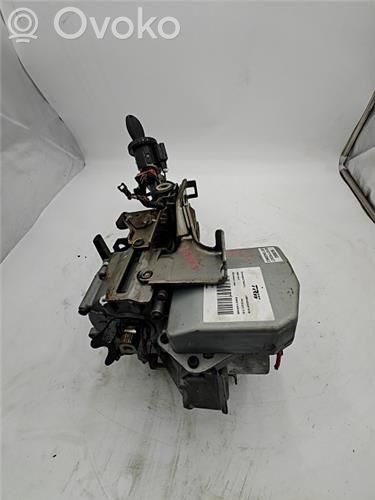 Renault Clio III Ohjauspyörä 