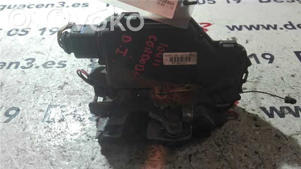 Seat Cordoba (6L) Etuoven lukko 