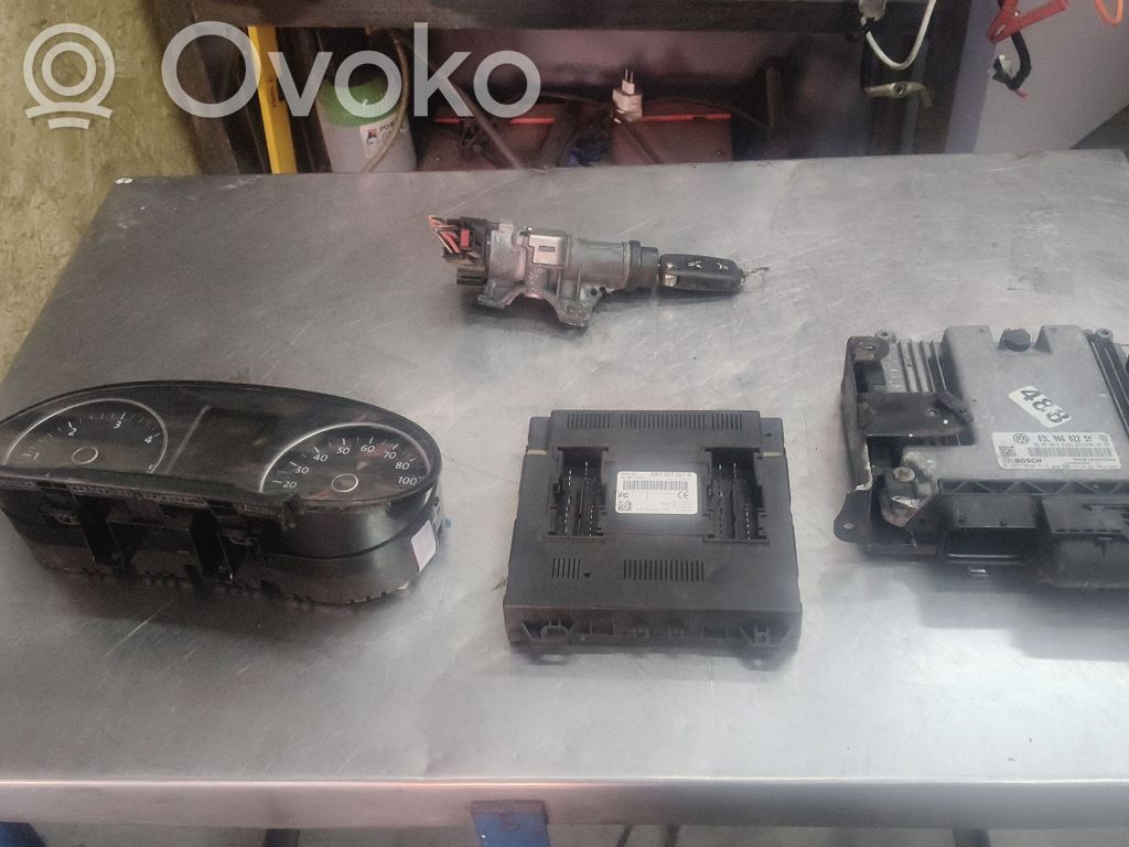 Volkswagen Amarok Engine ECU kit and lock set 