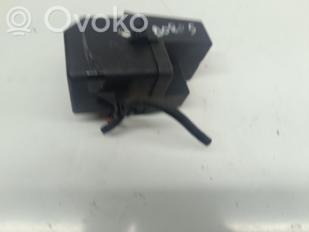 Sulakemoduuli   1J0941389B