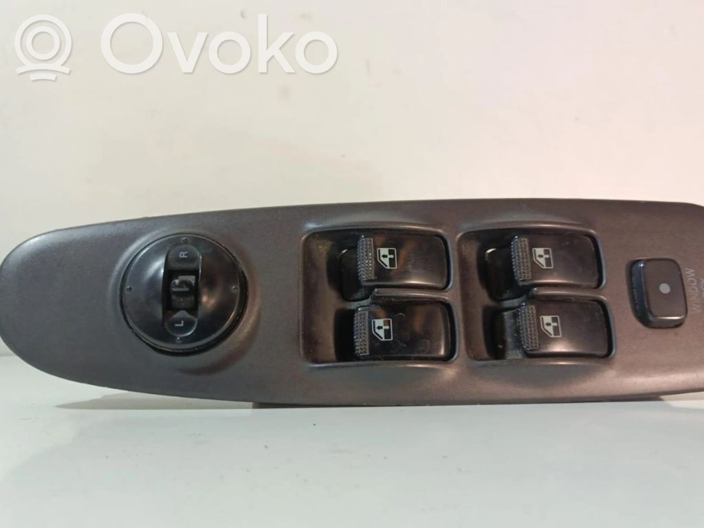 Hyundai Elantra Electric window control switch 
