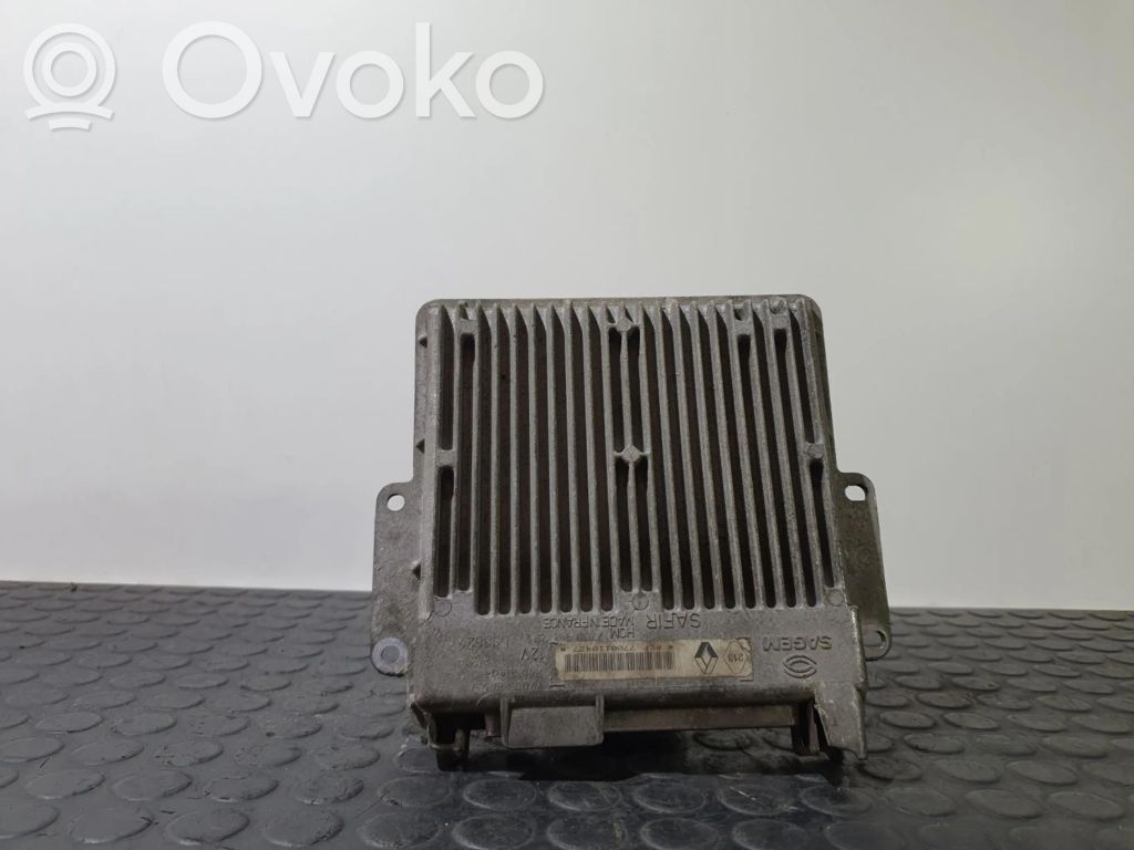 Renault Clio II Moottorin ohjainlaite/moduuli (käytetyt) 