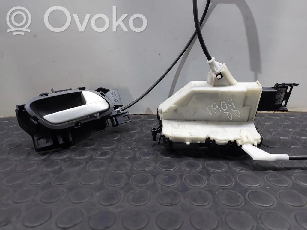 Peugeot Partner Front door lock 