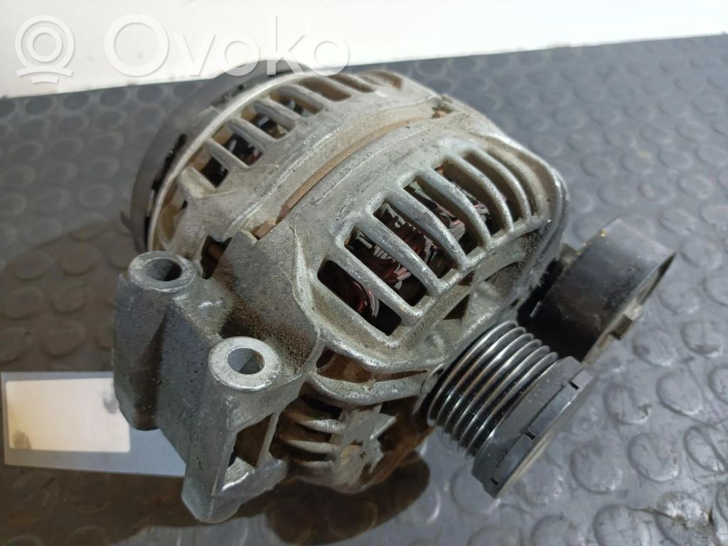 BMW 1 E81 E87 Generator/alternator 