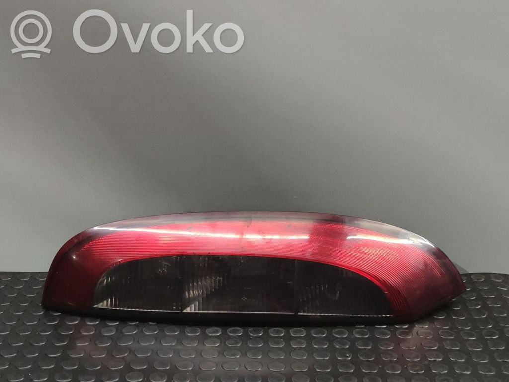Opel Corsa C Lampă spate în caroserie 