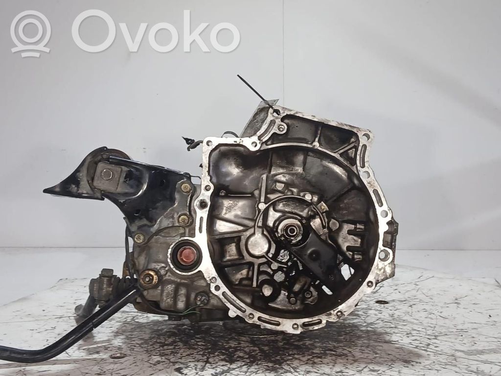 Mazda 323 F Mechaninė 5 pavarų dėžė 