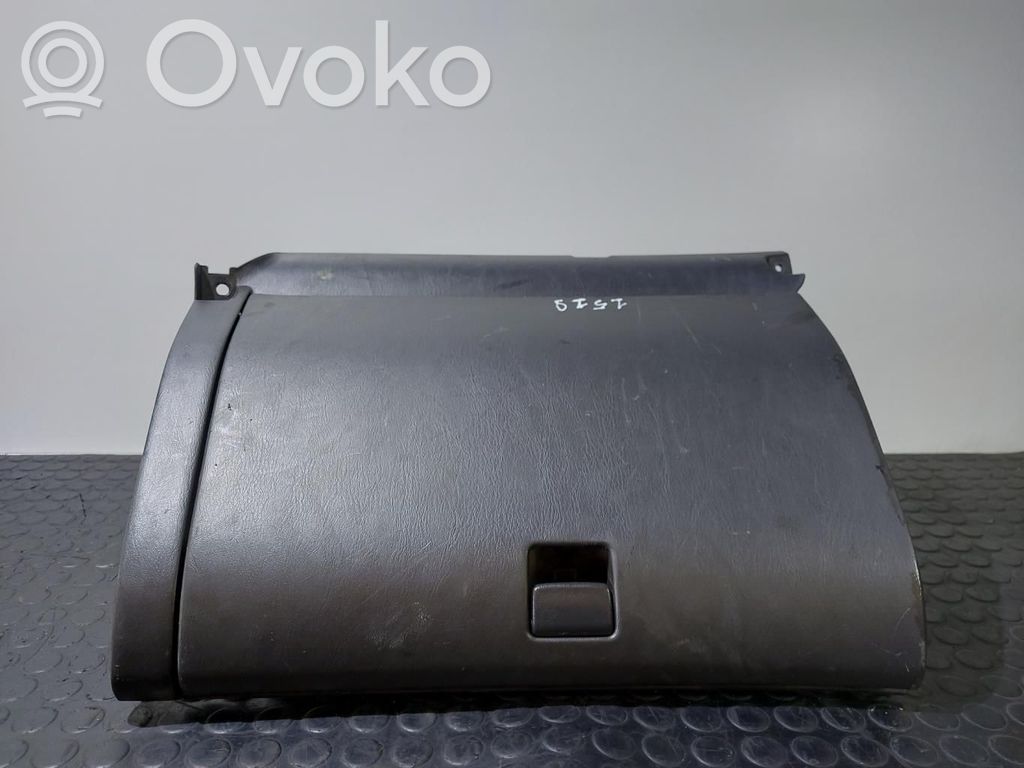 Toyota Corolla E110 Daiktadėžė 