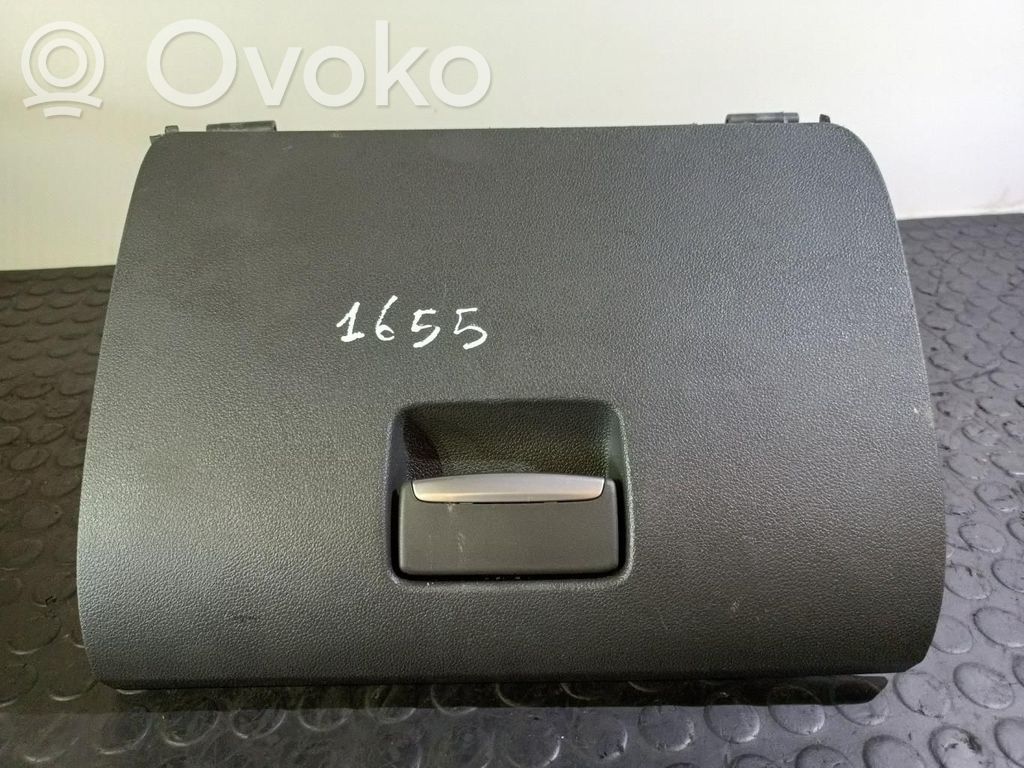 Guantera   4M51A06044