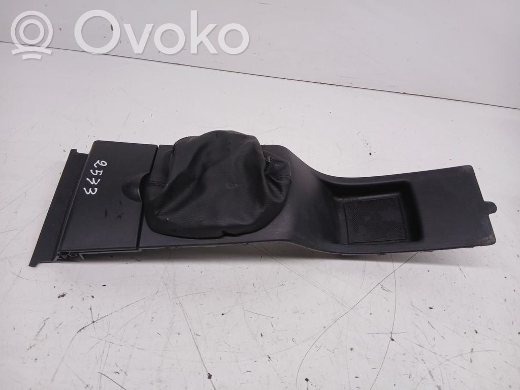 Peugeot 207 Gear lever shifter trim leather/knob 