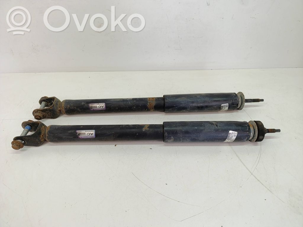 Ford Explorer V Aizmugurē amortizators 