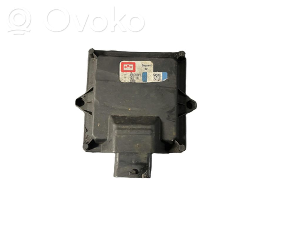 Audi A4 S4 B5 8D Gasausrüstungssatz ohne Flasche 