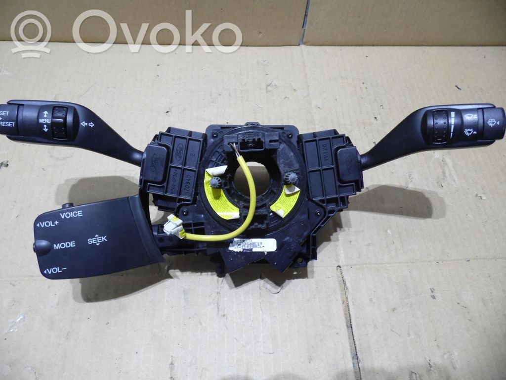 Ford Focus Lukturu tīrītāju slēdzis 