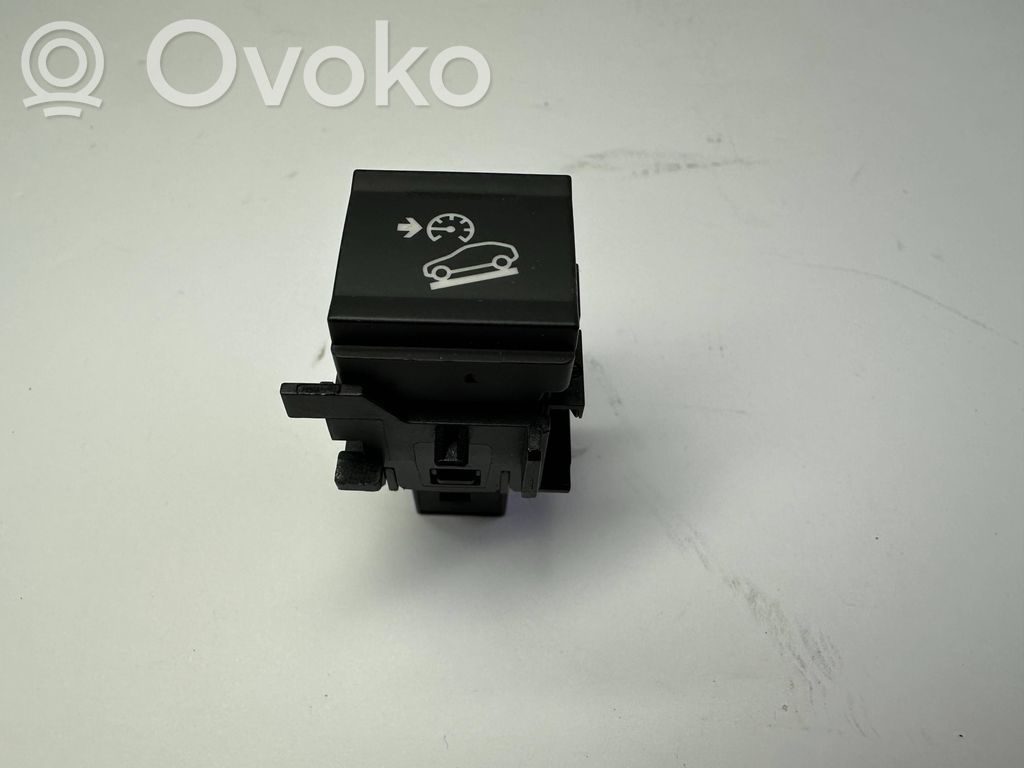 Peugeot 2008 II Otros interruptores/perillas/selectores 
