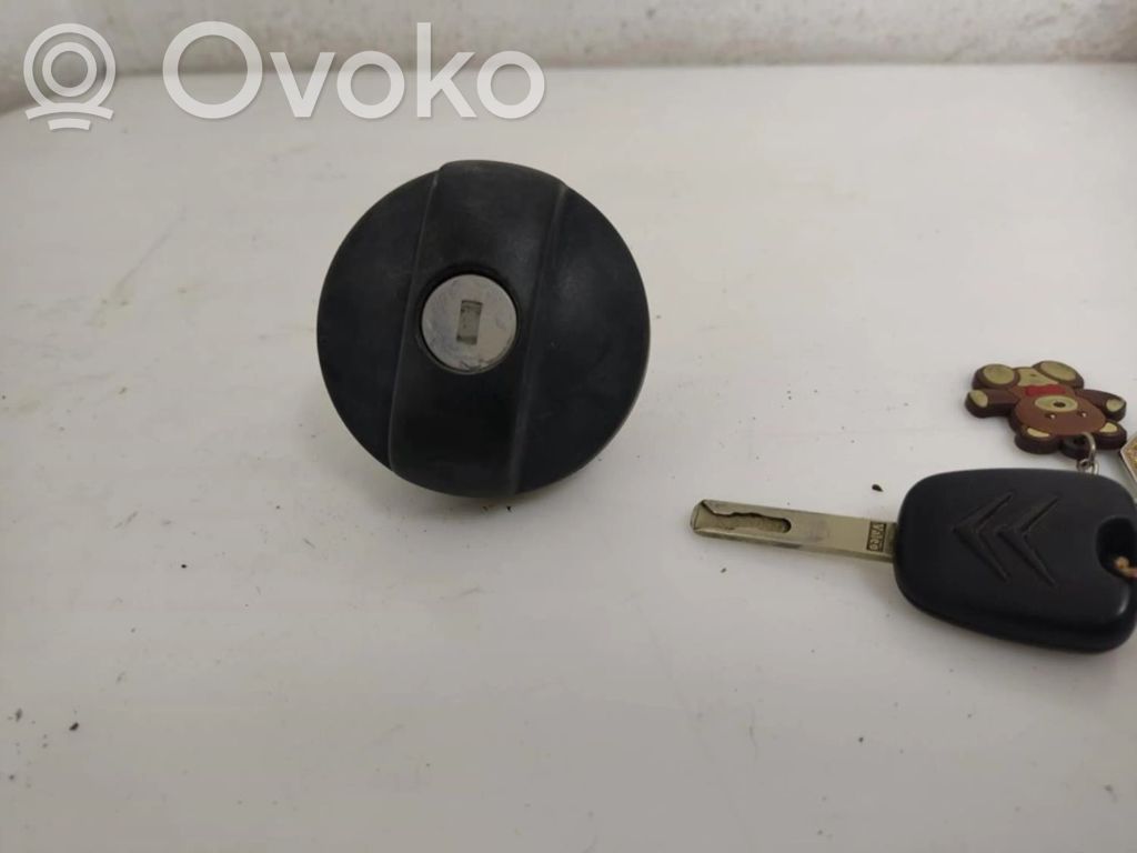 Fuel tank cap
