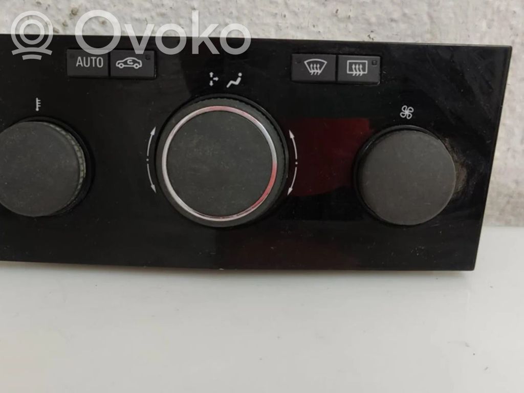Opel Astra H Panel klimatyzacji 