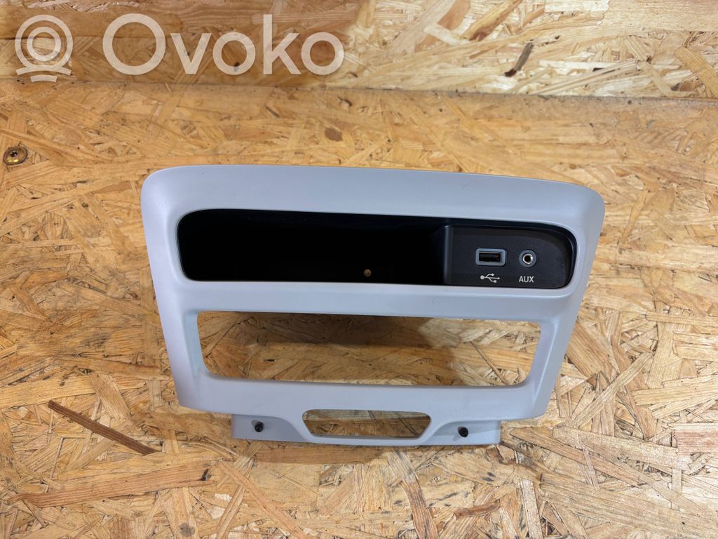 Dashboard lower bottom trim panel   6EM061D2AC,087100331