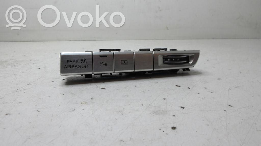 Audi A8 S8 D4 4H Przycisk / Włącznik czujnika parkowania PDC 