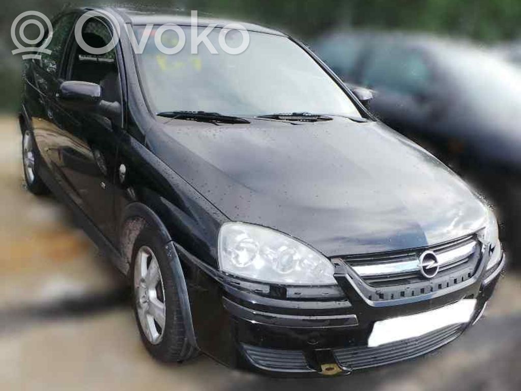 Opel Corsa C Priekinis pusašis 