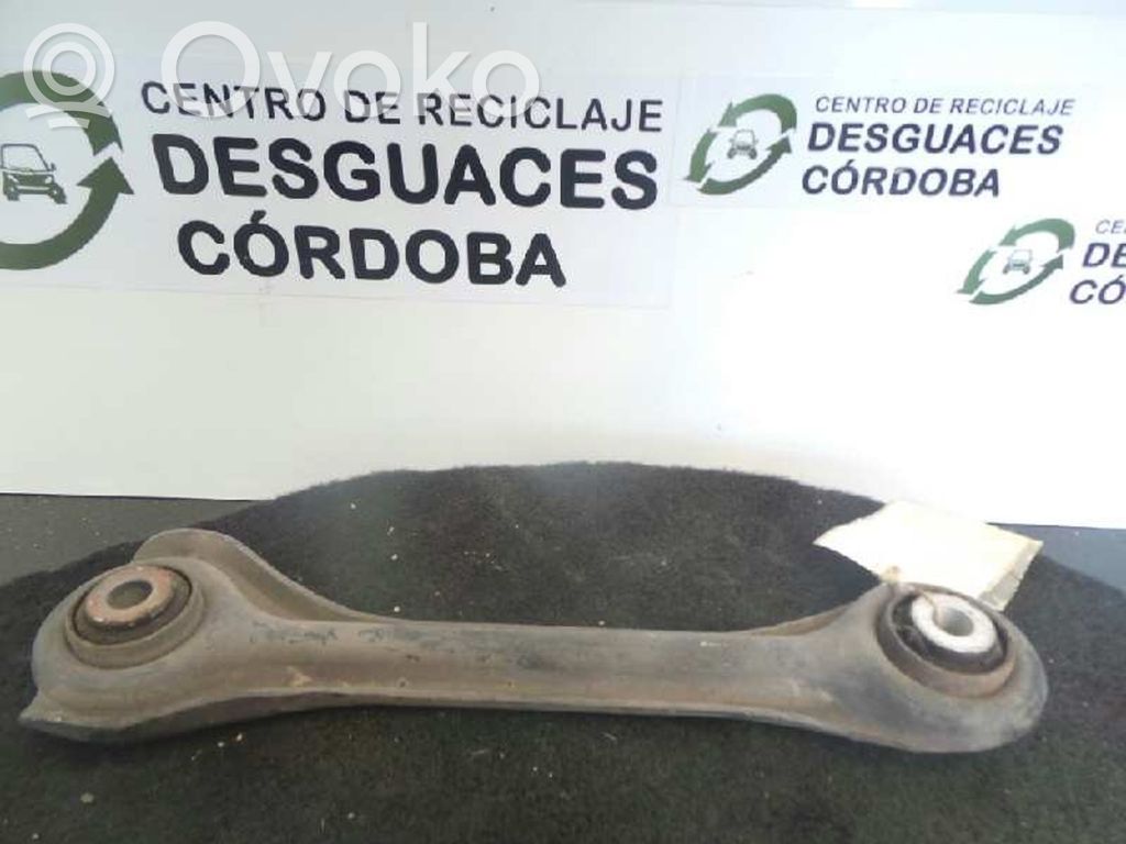 Brazo de suspensión trasero