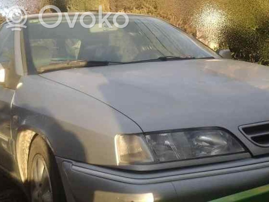Citroen Xantia Priekinis pusašis 